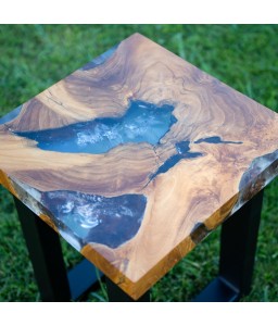 Coffe Table in Teak Wood and Transparent Resin