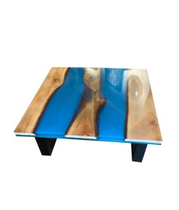 Table Basse en Bois de Tilleul et Résine Bleue